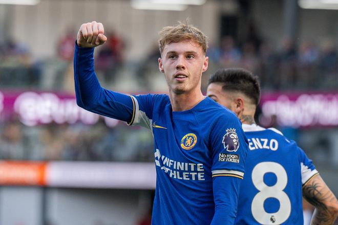 比赛尾声扑点，迈尼昂：我很自信，我的队友们也信任我（末段扑点，迈尼昂：我很自信，队友也相信我）