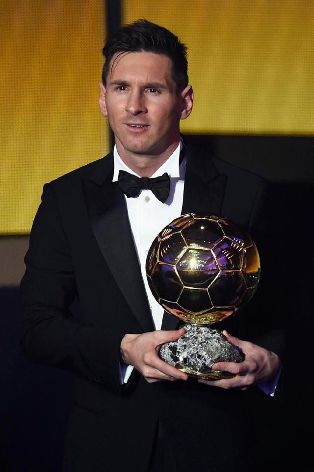 进入国家队模式，德保罗晒和梅西一起抵达集训营报到照片（国家队时间到！德保罗晒与梅西同行抵达集训营报到照）