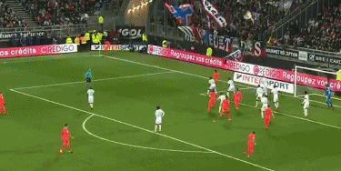 意甲登顶！让2追3 米兰3-2客胜都灵反超两强 普利西奇替补双响