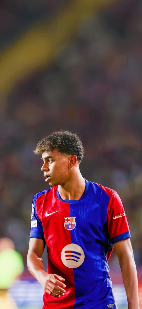 下一个王钰栋！15岁天才新星西班牙爆发：12场已独造9球（15岁天才西班牙闪耀：12战参与9球，被誉为王钰栋接班人）