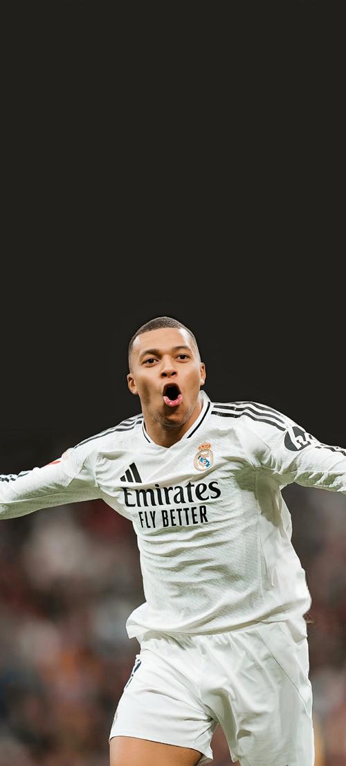 亚马尔父亲比赛中多次挑衅贝蒂斯球迷，最终被安保带走（亚马尔之父比赛期间反复挑衅贝蒂斯球迷，最终被安保请离场）