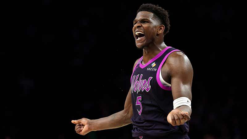 米体：安古伊萨将伤缺三到四个月，那不勒斯中场人手更显紧张（米体：安古伊萨预计伤停3至4个月，那不勒斯中场告急）