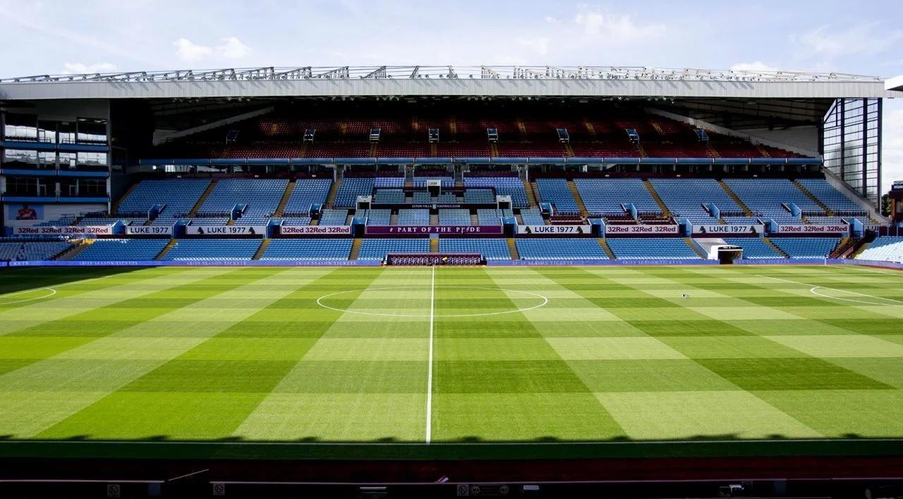 埃基蒂克：斯洛特在训练中对我很严厉，有时我真的会被气到爆（埃基蒂克：斯洛特训练时对我要求很严，有时真让我气炸）