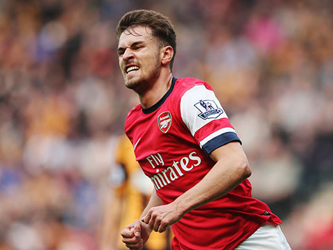 瓦伦前锋贝尔特兰：外界说我们希望教练下课，这简直荒谬至极（瓦伦前锋贝尔特兰驳斥传闻：我们想让主帅下课？纯属荒唐）