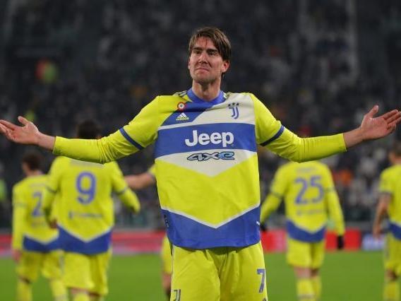 德转列本赛季30岁以上选手进球排行榜：凯恩领跑，...（德转公布本赛季30岁以上球员进球榜：凯恩位居榜首）