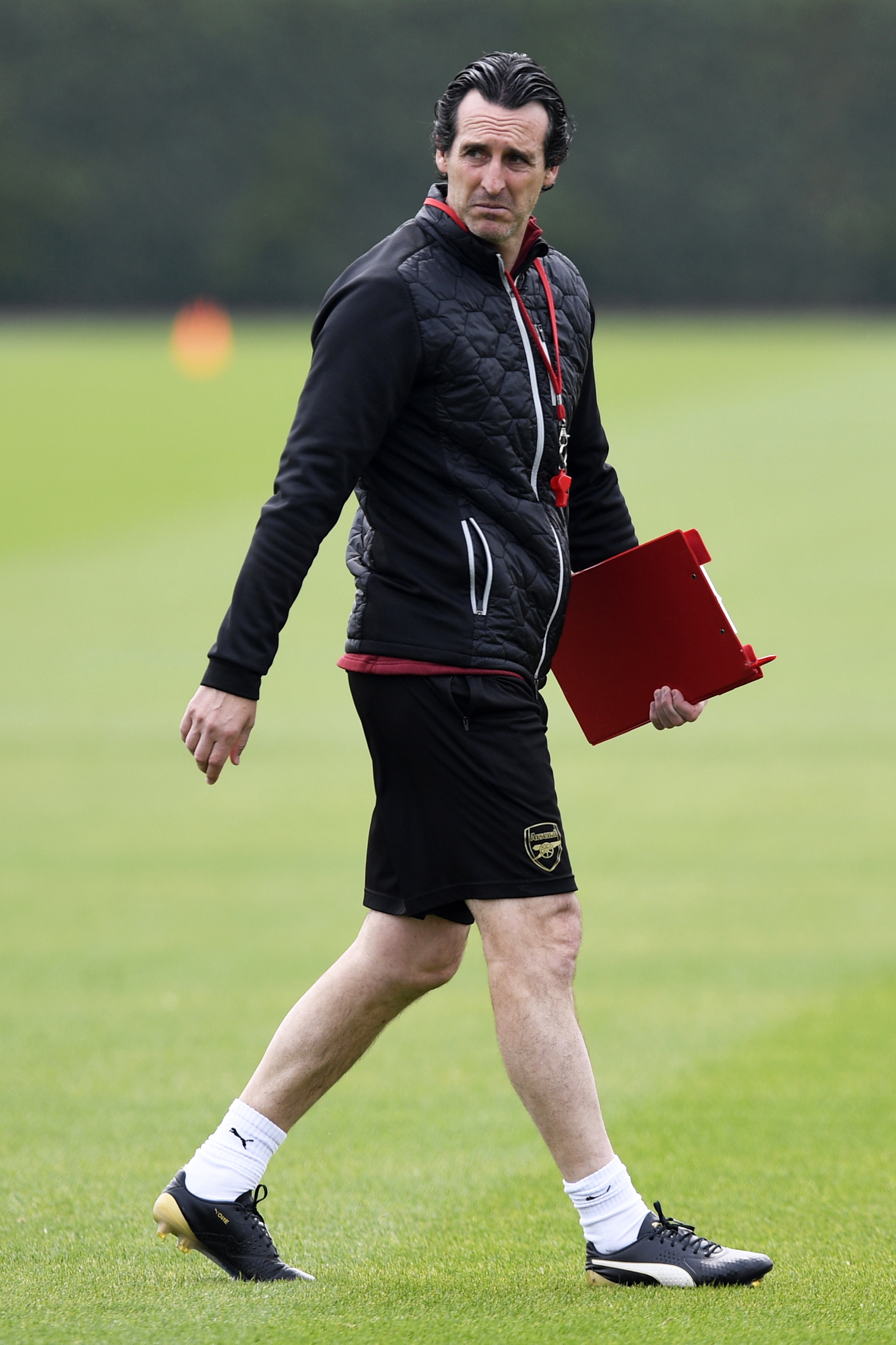 犹他爵士逆转击败篮网，豪取两连胜，马尔卡宁和乔治表现突出，篮网失误和外线投射不佳。（爵士逆转擒篮网收获两连胜，马尔卡宁与乔治闪耀，篮网失误多且外线手感不佳）